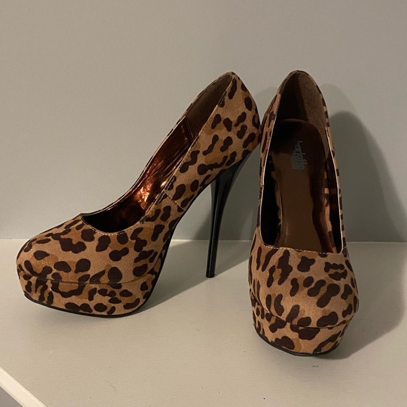 Charlotte Russe Shoes - NWOT cheetah heels